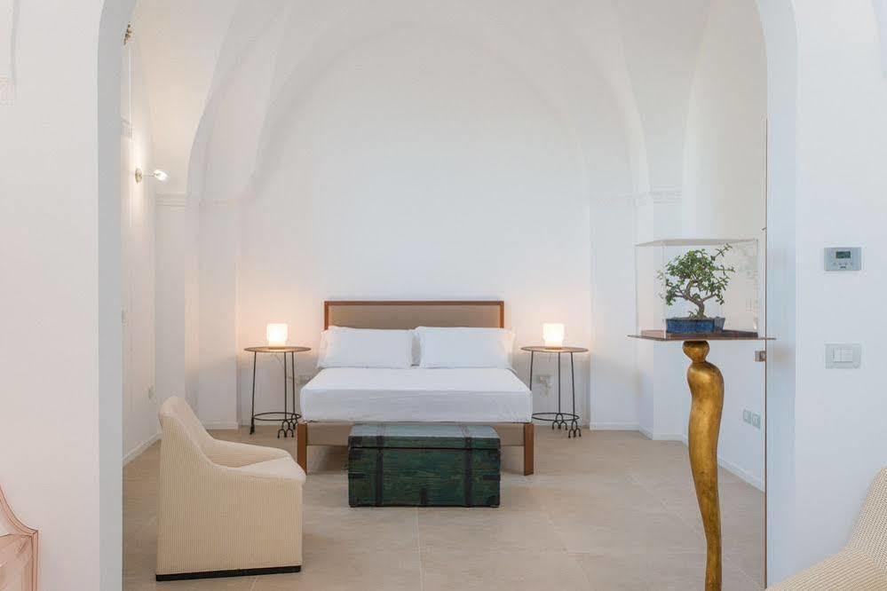 Le Bifore Charming House Lecce Exterior photo